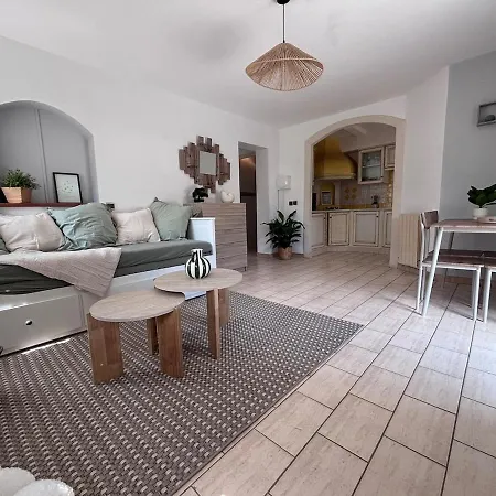 Casa Pinea 4 Personnes Acces Piscine Terrasse *